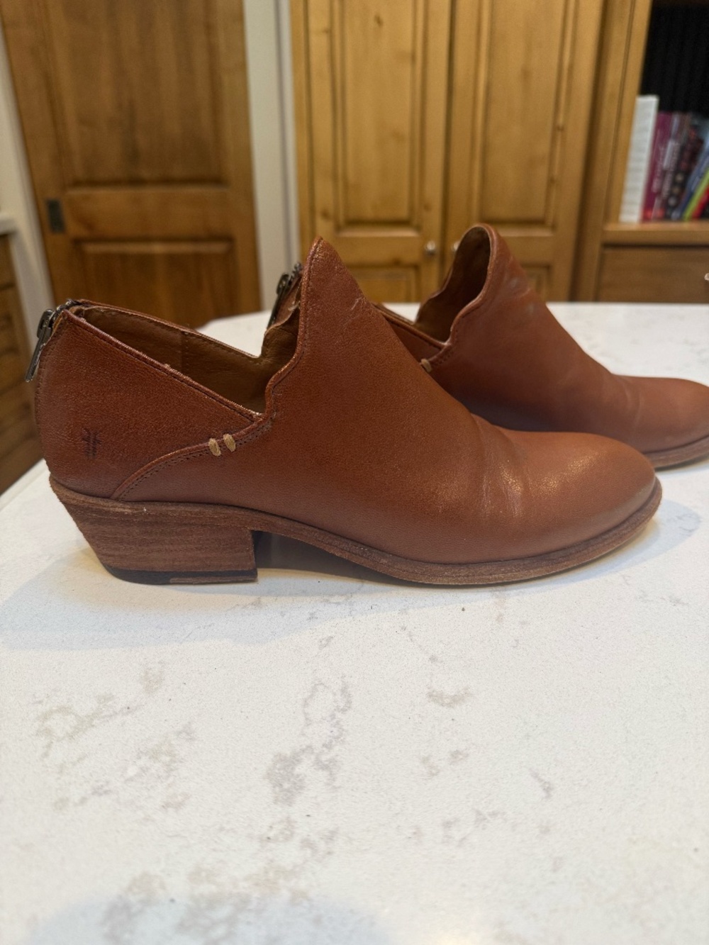 Frye Women's Shooties 9M